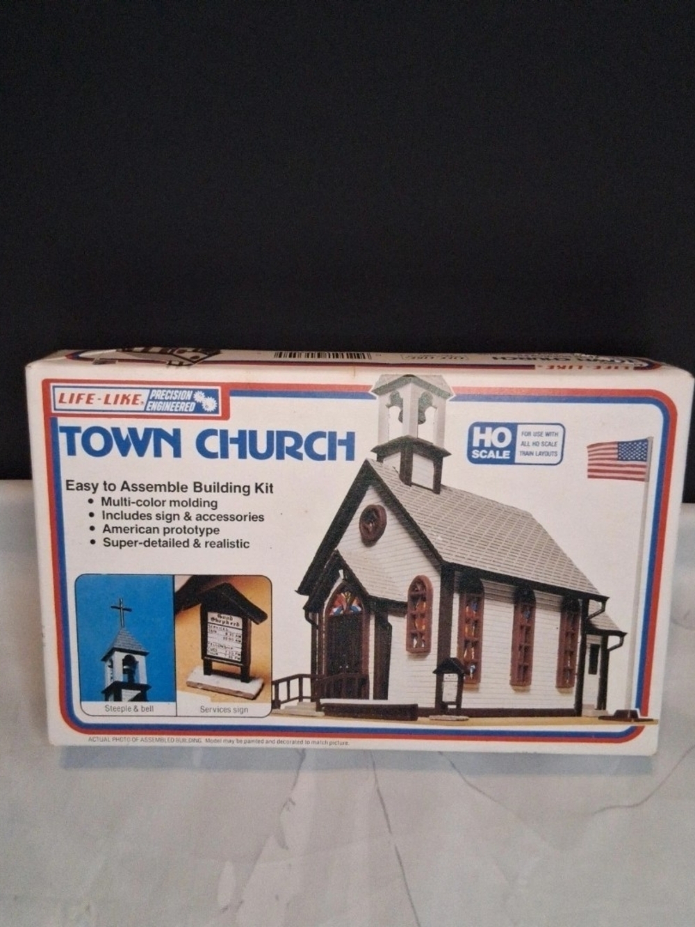 Life-Like Town Church #1350 BUILDING KIT HO Scale contents sealed in plastic